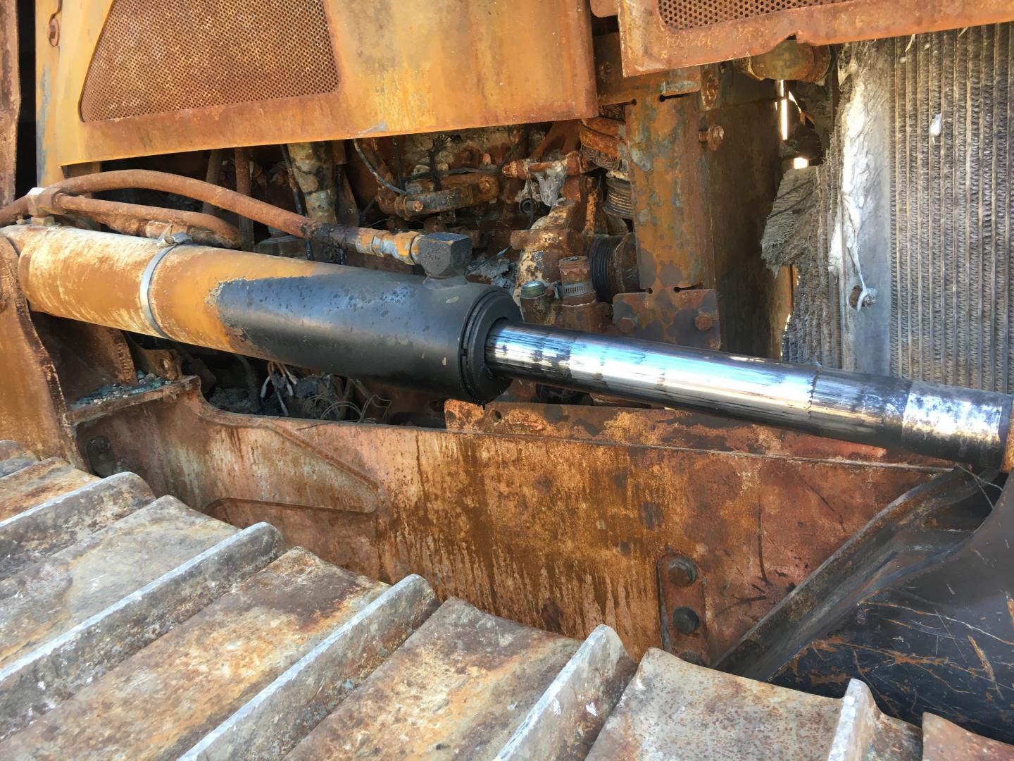 ./imagenes/INVOICE/2019/16237/BULLDOZER JOHN DEERE_750K (22).JPG